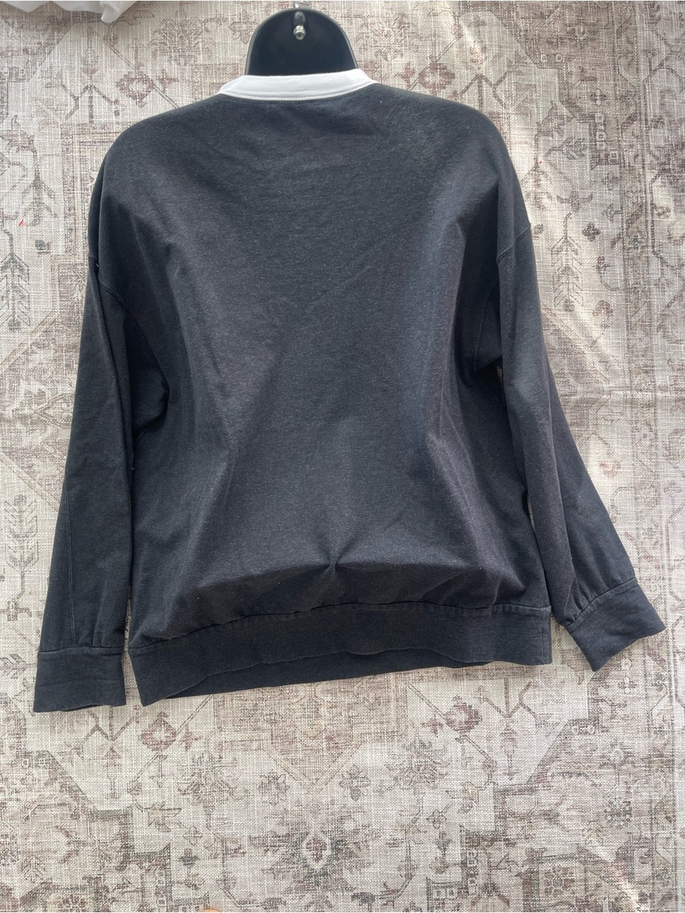 Brunello Cucinelli Grey Crewneck Sweater with White Trim and Embellished Detail - Picture 4 of 10